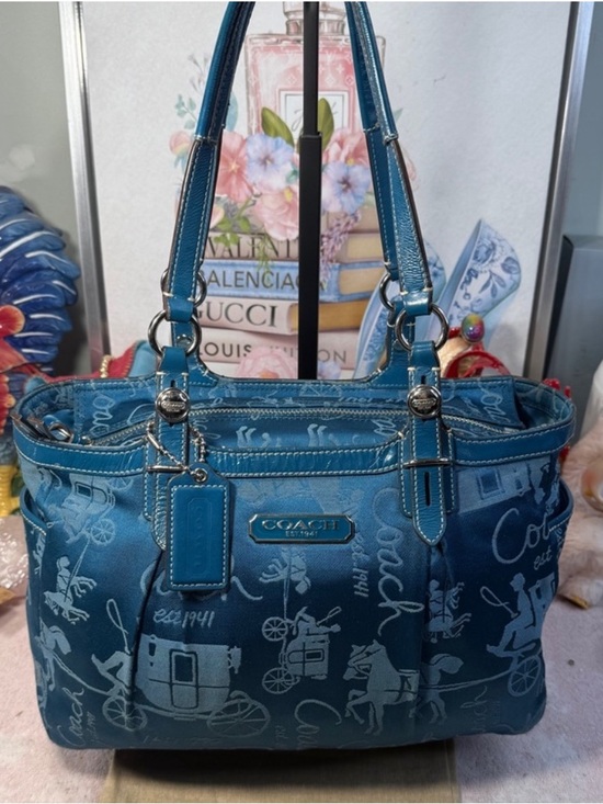 Coach Handbags - Coach horse and carriage shoulder bag